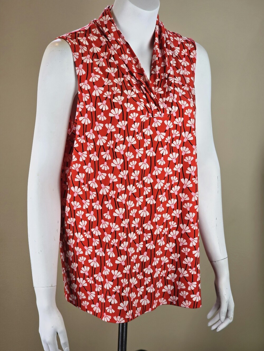 Triple Pleat V-Neck Sleeveless Top in the colour known as "Poppy/Anne White